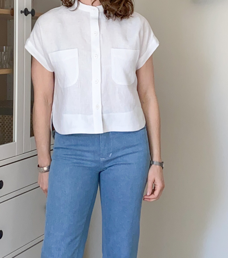 White linen Kalle shirt, front view, close up